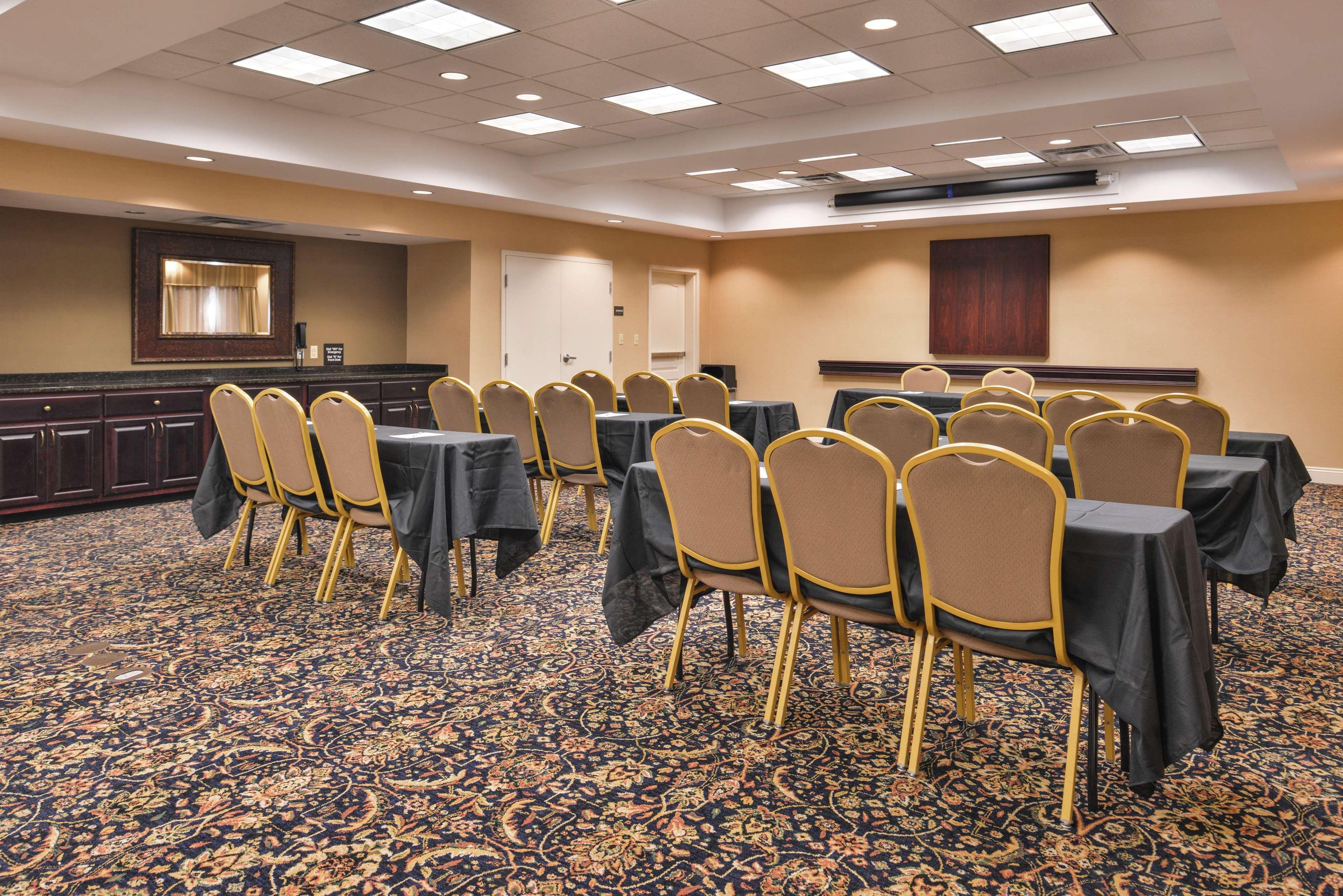 Hampton Inn Jackson-College Avenue Luaran gambar