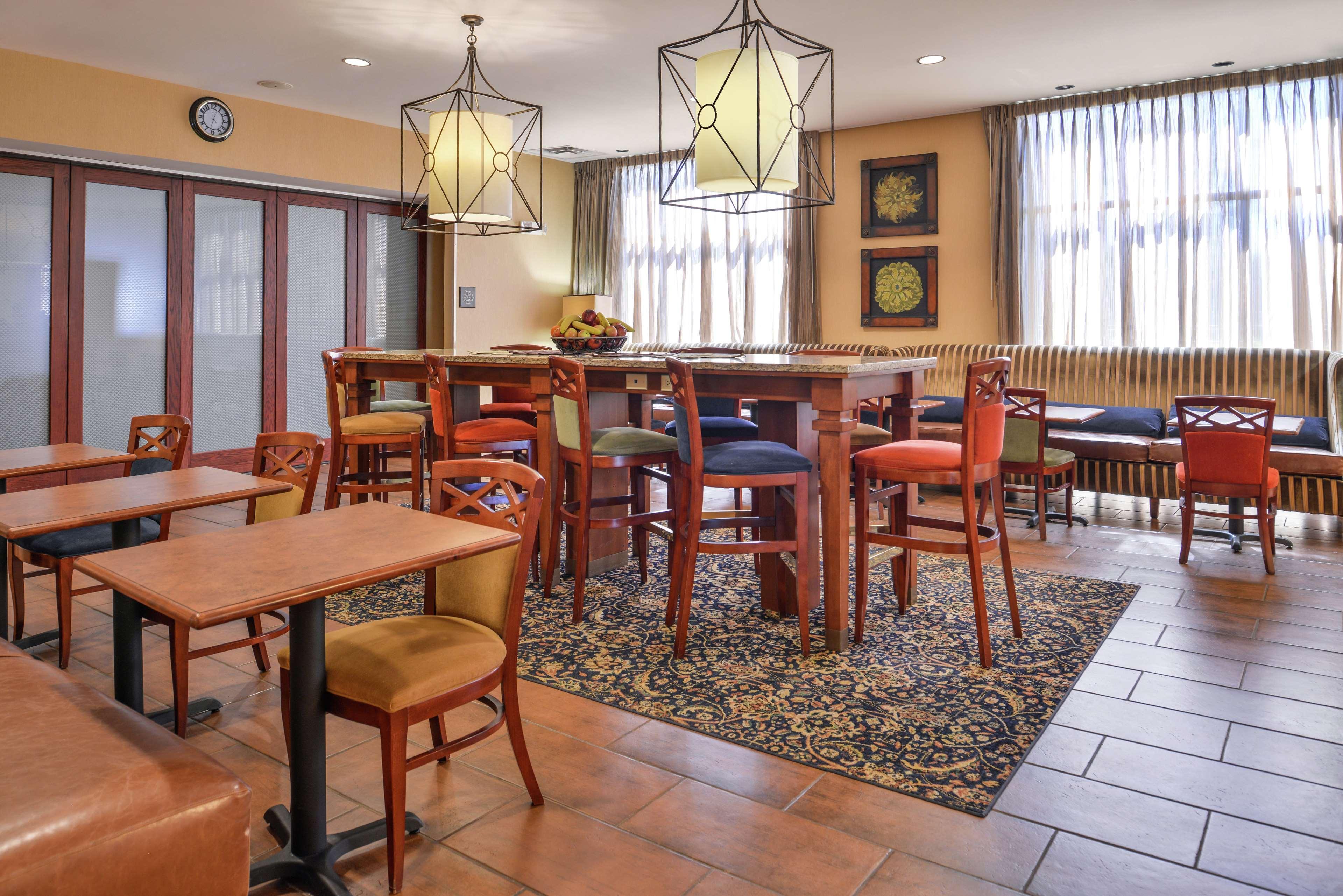 Hampton Inn Jackson-College Avenue Luaran gambar