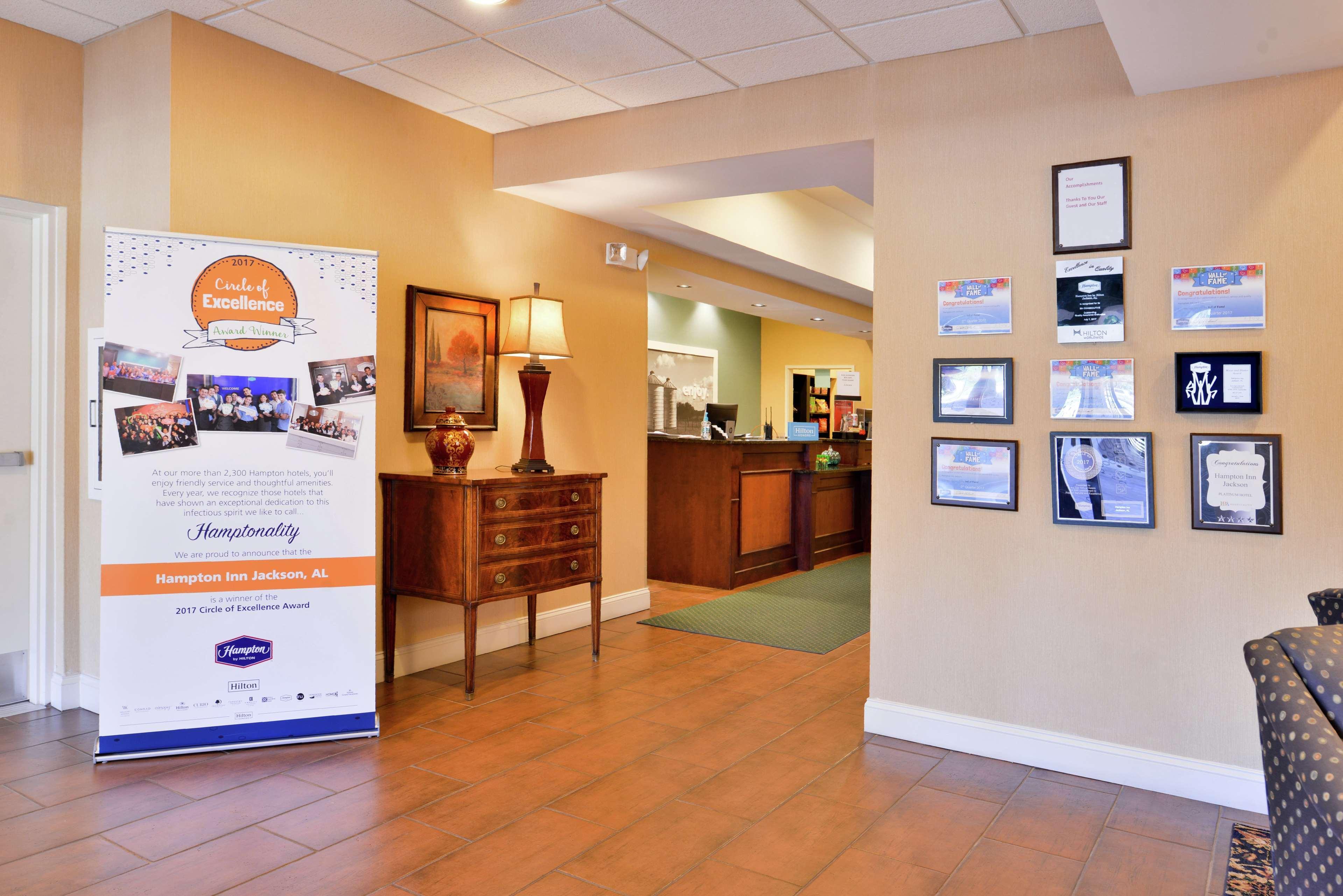 Hampton Inn Jackson-College Avenue Luaran gambar